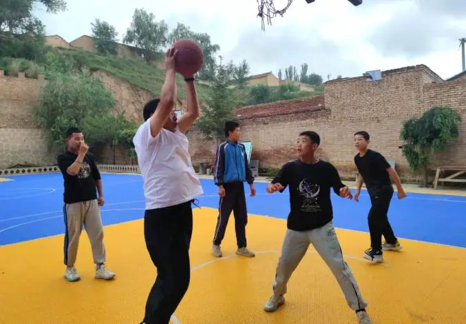如何准备篮球选秀以提高被选中的机会_1